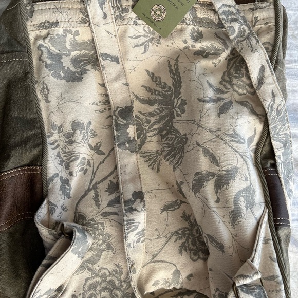 CLEA RAY BACK PACK CANVAS AND LEATHER FLORAL BEIGE AND GREEN COLOR - Picture 10 of 13